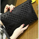 شنطة يد كروس عملية نسائية من الجلد المرن - اسود - KSA